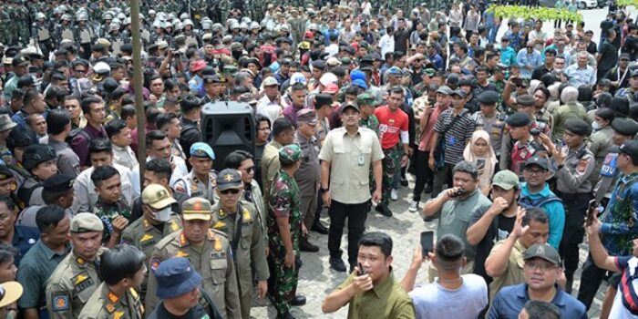 Bobby Nasution Pimpin Pembongkaran Dua Diskotik di Sumut, Diduga Sarang Narkoba