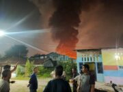 Kebakaran Pabrik GM atau Swallow di Tanjung Mulia Hilir Medan Kebakaran Pabrik GM atau Swallow di Tanjung Mulia Hilir Medan