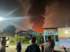 Kebakaran Pabrik GM atau Swallow di Tanjung Mulia Hilir Medan Kebakaran Pabrik GM atau Swallow di Tanjung Mulia Hilir Medan