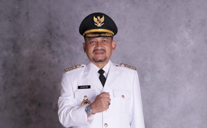Profil Anom Widiyantoro Bupati Pemalang yang OTT Profil Anom Widiyantoro
