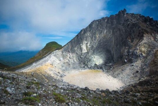 Jalur Pendakian Gunung Sibayak Ditutup 15 Oktober hingga 15 November 2026 Jalur Pendakian Gunung Sibayak Ditutup 15 Oktober hingga 15 November 2026