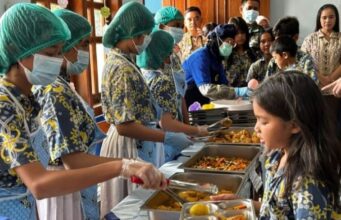 MBG Prasmanan Ditargetkan Hadir di 5.000 SPPG hingga Akhir 2026 MBG Prasmanan Ditargetkan Hadir di 5.000 SPPG hingga Akhir 2026