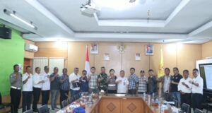 Pemkab Dairi dan Pengusaha Sepakat, Truk Bertonase Besar Diarahkan Lewat Ringroad Pemkab Dairi dan Pengusaha Sepakat, Truk Bertonase Besar Diarahkan Lewat Ringroad